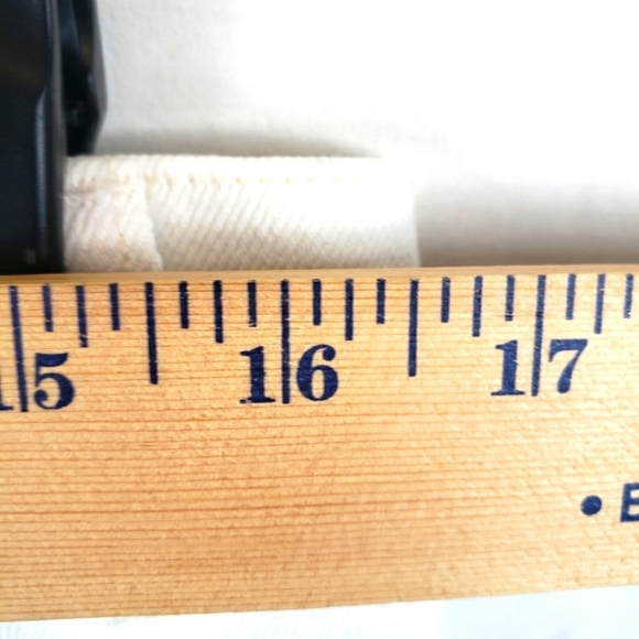 We The Free Winter White Fringed Hem Straight leg Jeans Sz 30 - Picture 12 of 15